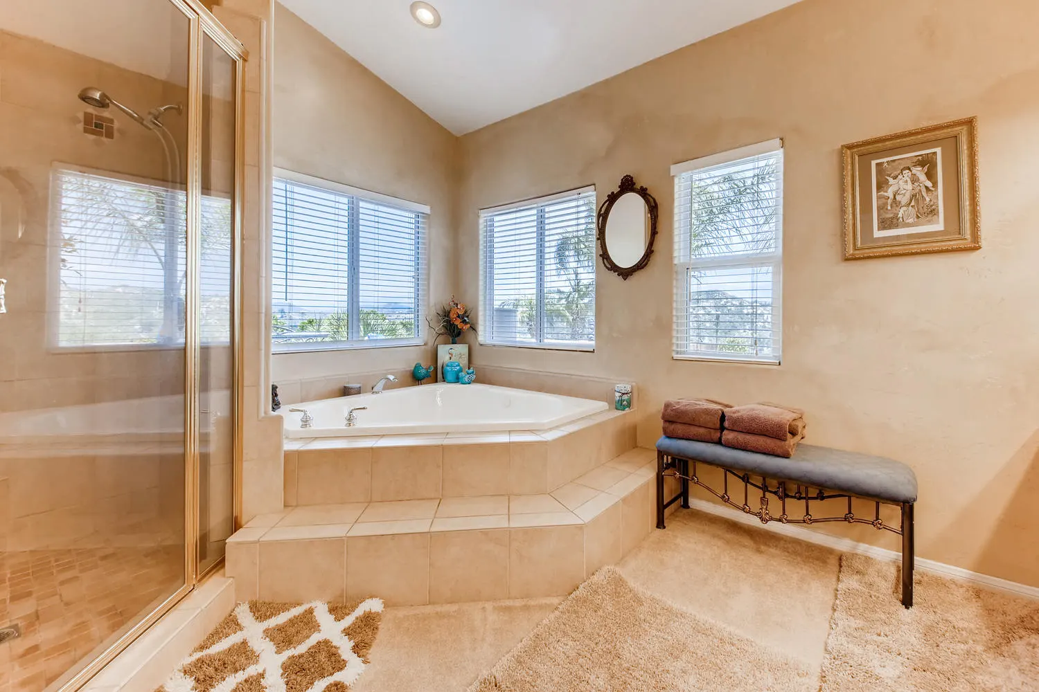 The deep European-style spa tub in the Executive Suite bath
